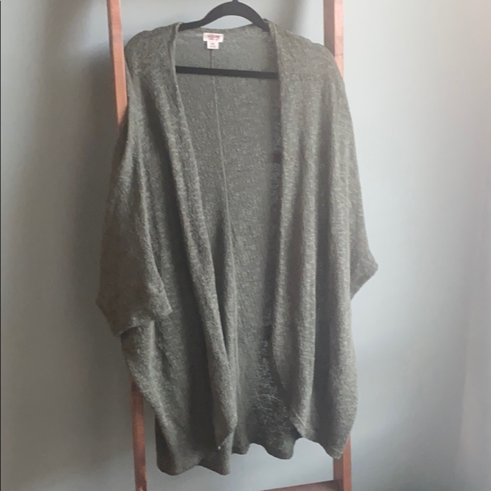Bat sleeve cardigan.